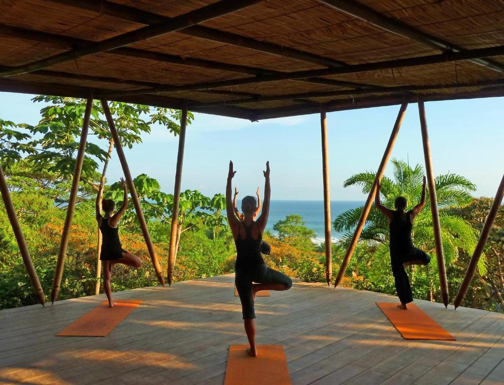 Finca Exotica Eco Lodge Carate ภายนอก รูปภาพ